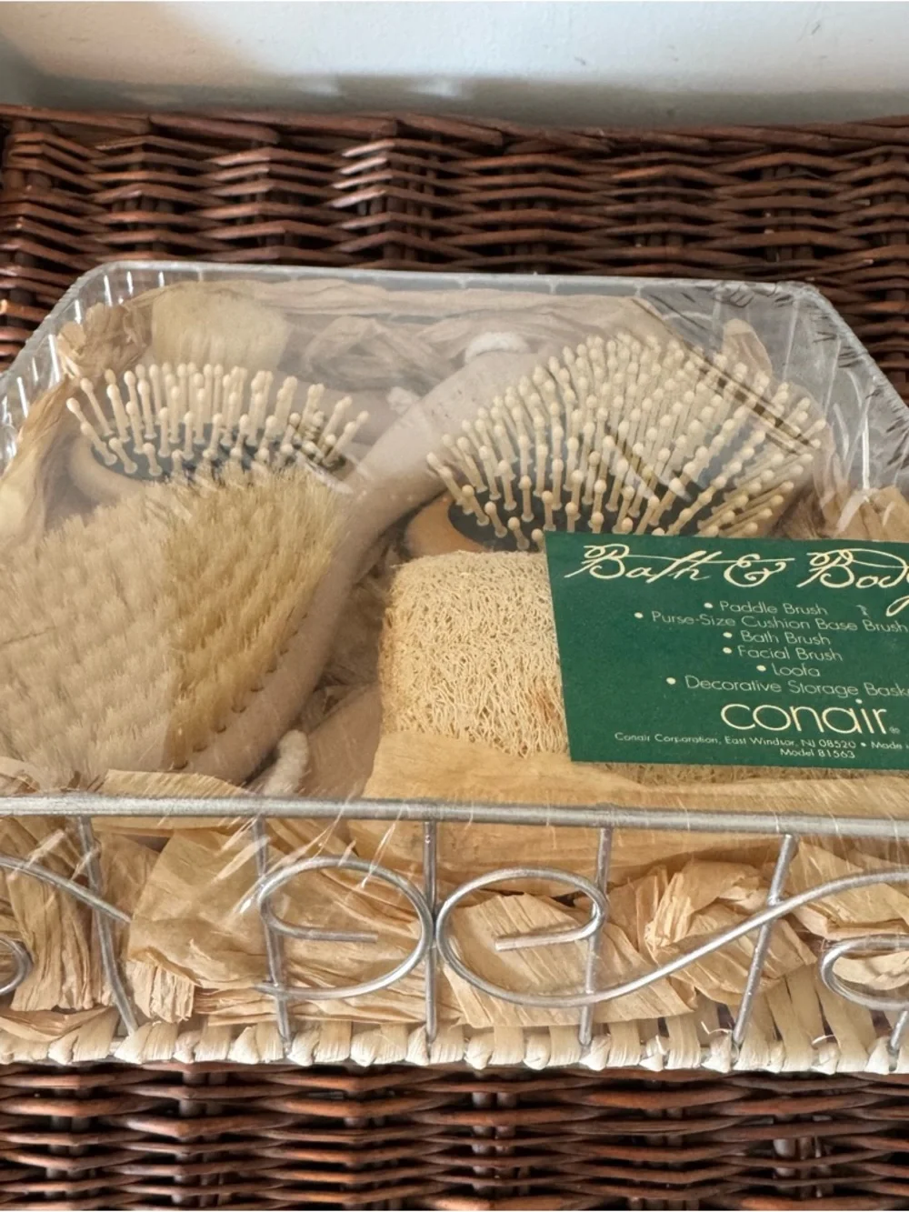 Vintage New in Package Conair Bath Brush Gift Set Natural Wood